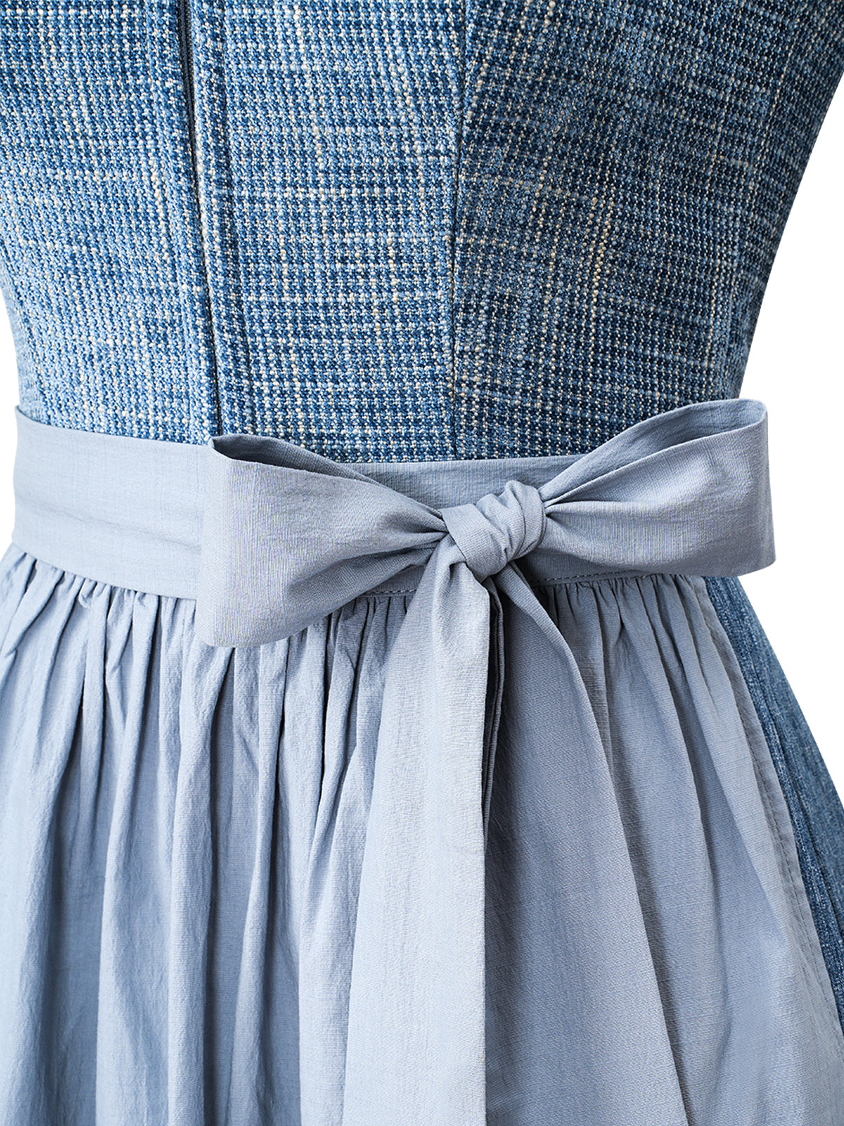 Damen Dirndl Caroline In Hellblau für Oktoberfest