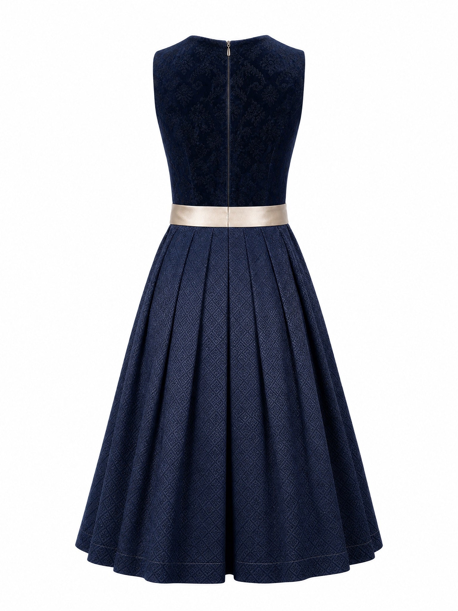 Dirndl Lena in Mitternachtsblau mit Champagner Schürze - Rückansicht